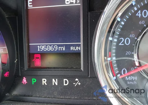 2015 Chrysler Town & Country Touring z USA, uszkodzony, nr VIN 2C4RC1BG5FR538724